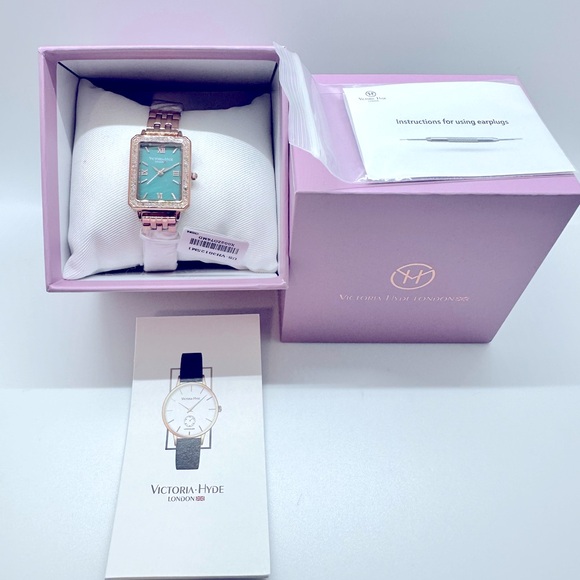 (NWT) Victoria Hyde London Watch - Picture 1 of 2